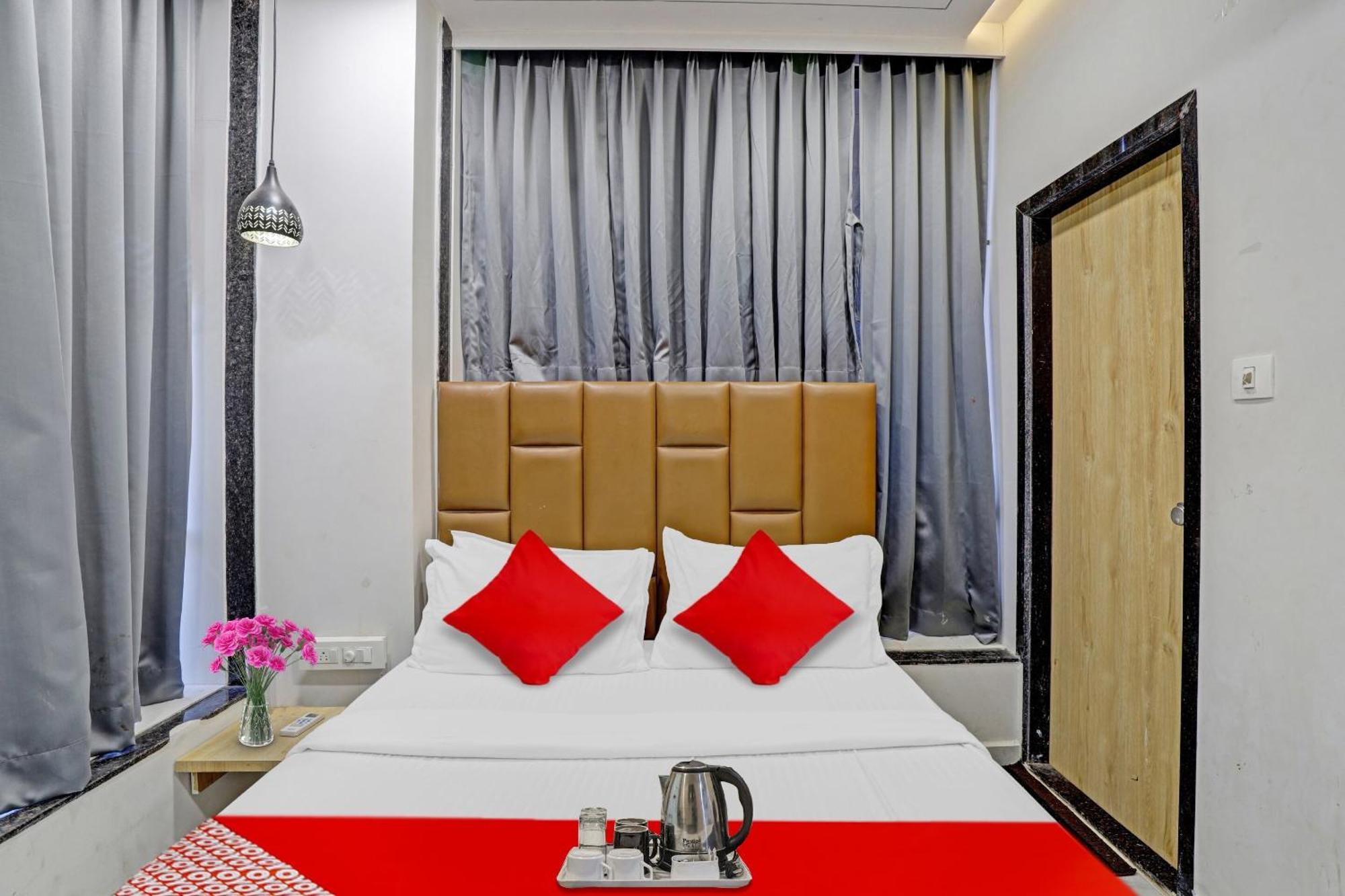 Hotel O Royal Orbit سورات المظهر الخارجي الصورة