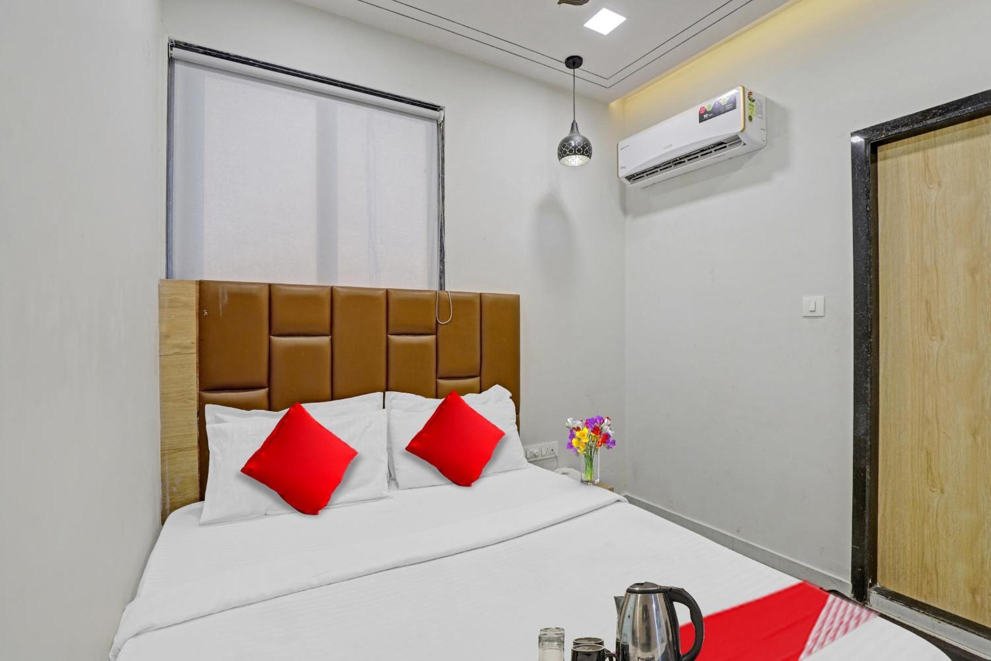 Hotel O Royal Orbit سورات المظهر الخارجي الصورة