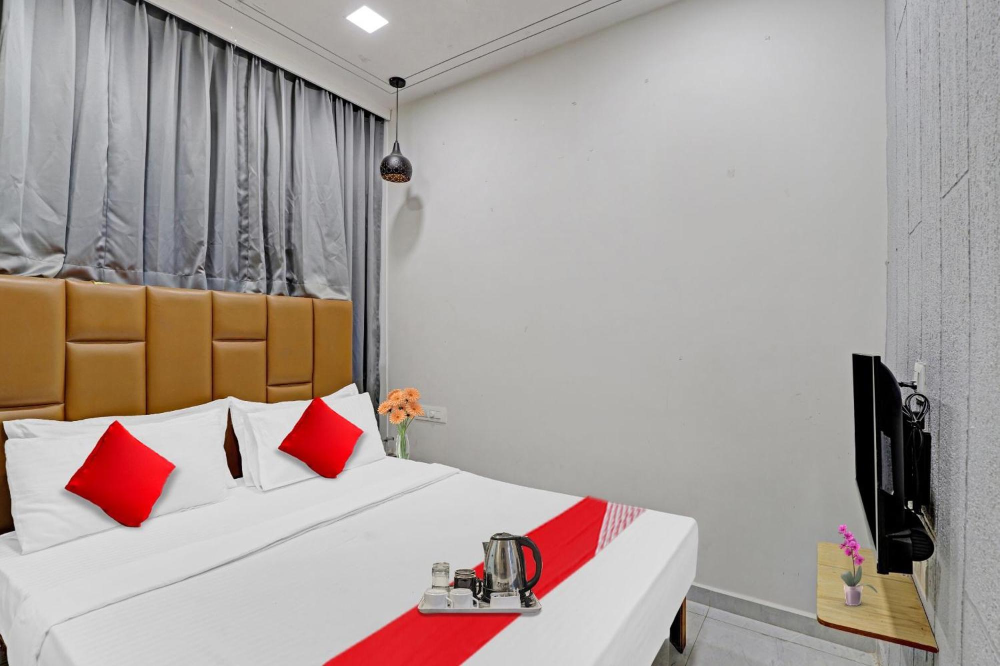 Hotel O Royal Orbit سورات المظهر الخارجي الصورة